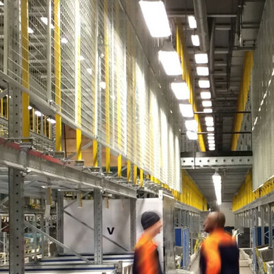 السور الخلفي للأسلاك الشبكية لمستودع التخزين رف الوسائط الثقيلة