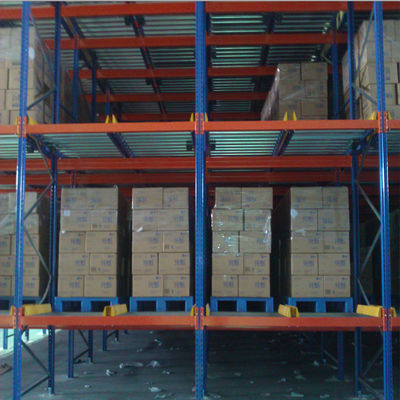 IOS14001 أرفف البليت ذات الجاذبية الكهروستاتيكية 1000 كجم لكل لوح