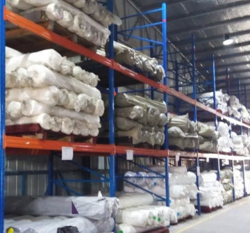 صناعية الوزن الثقيل المعدنية صلبة رفوف لتخزين الأقمشة 500 - 4000 KGS / طبقة